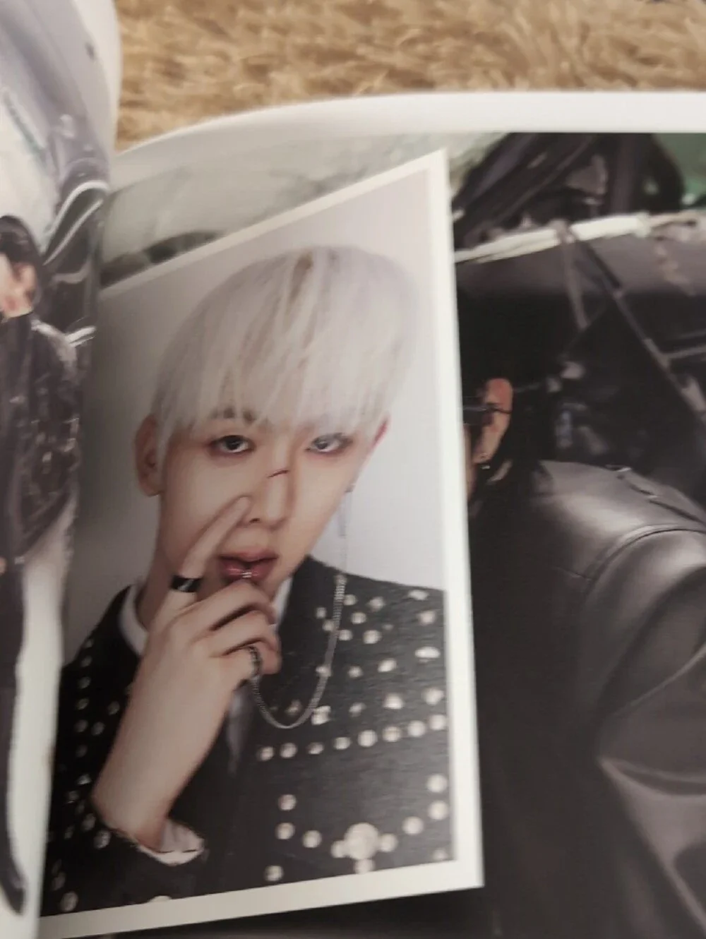 Un:SEEN 2nd Mini Album - Silver/Blue